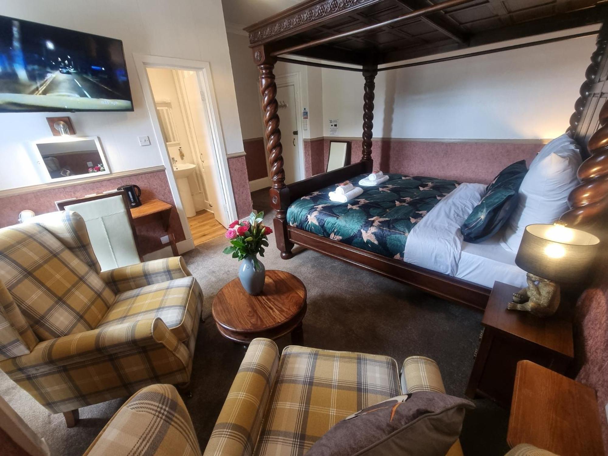 Roy Bridge Hotel Fort William Exterior foto